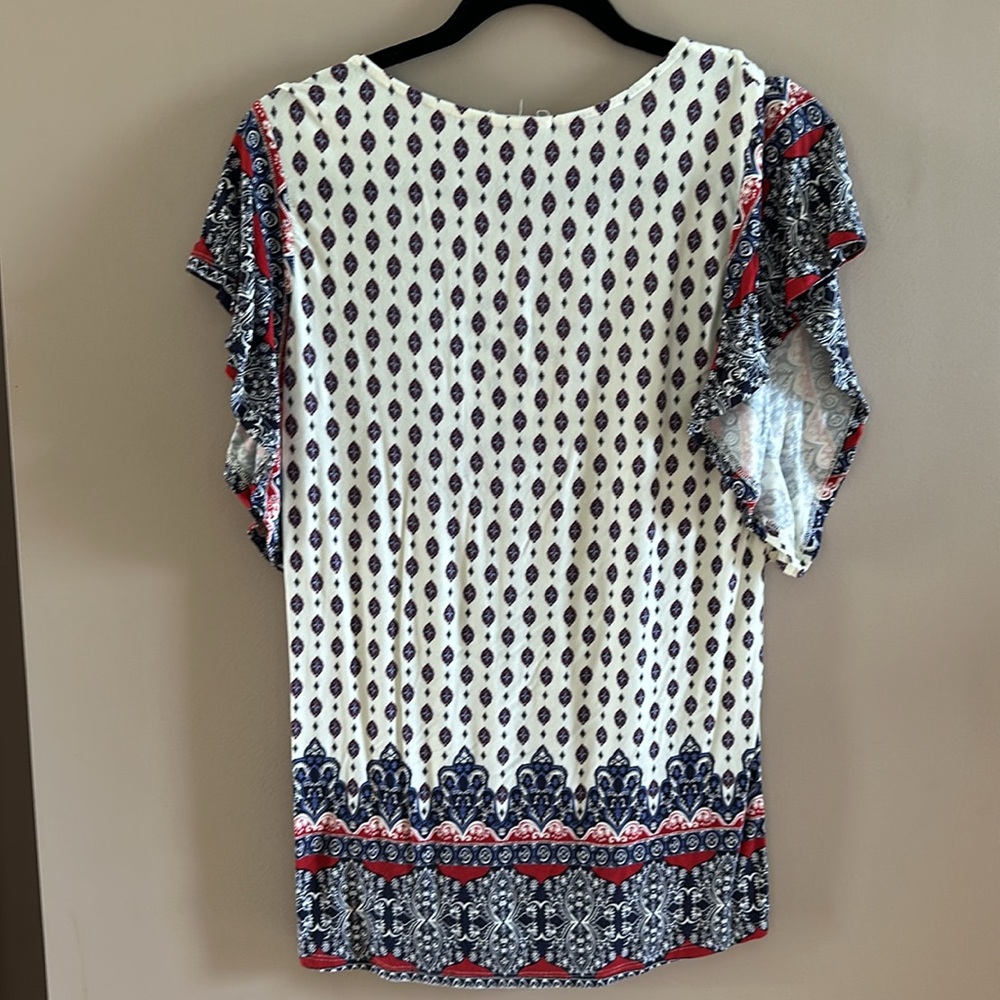 Summer top. - Picture 3 of 3